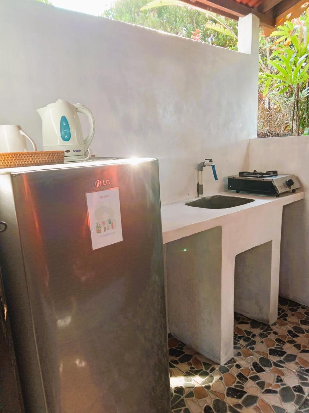 Pondok Pisces Bungalows Balian Beach Selemadeg  Экстерьер фото